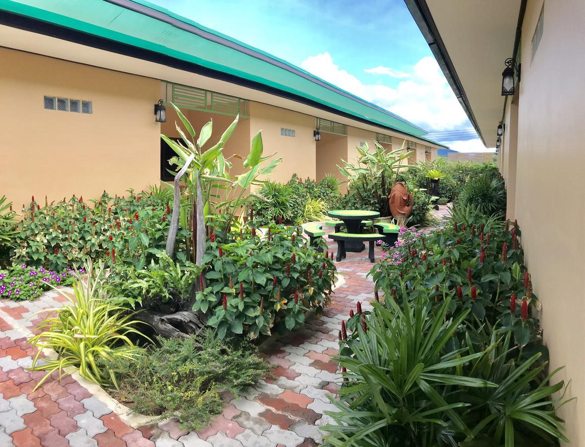 Huan Soontaree Hotel Ban Phe Exterior photo